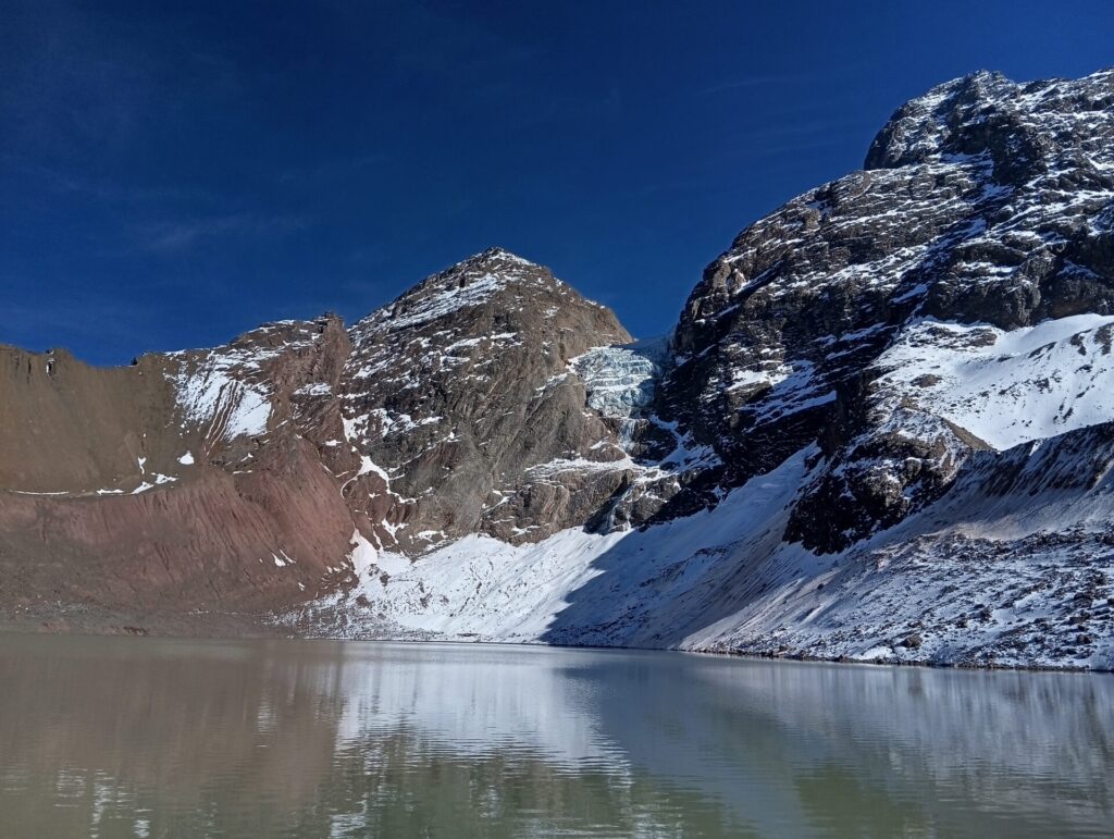 Cascada de hielo del glaciar El Morado. Créditos: Universidad de Chile