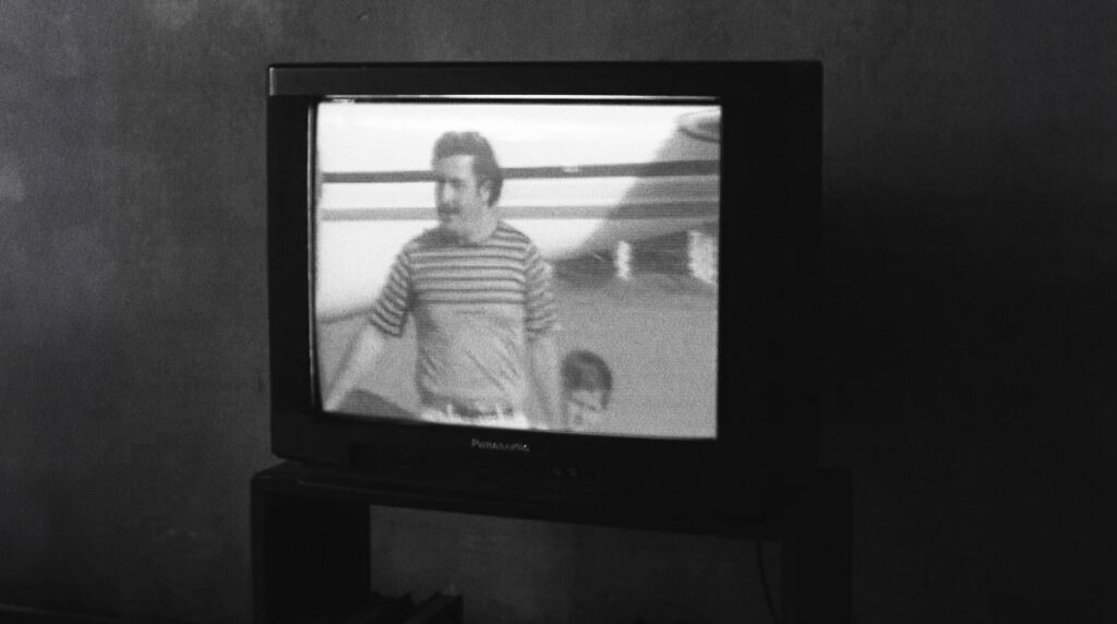 Captura de pantalla del tercer capítulo de "Hipopótamos: la herencia de Escobar". Créditos: Fotosíntesis Colombia SAS