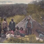 Indígenas, República Argentina. Créditos: Archivo Patrimonial Fundación Enterreno, Carrera Arte y Conservación del Patrimonio USS. (n.d.). Colección Eduardo Paredes