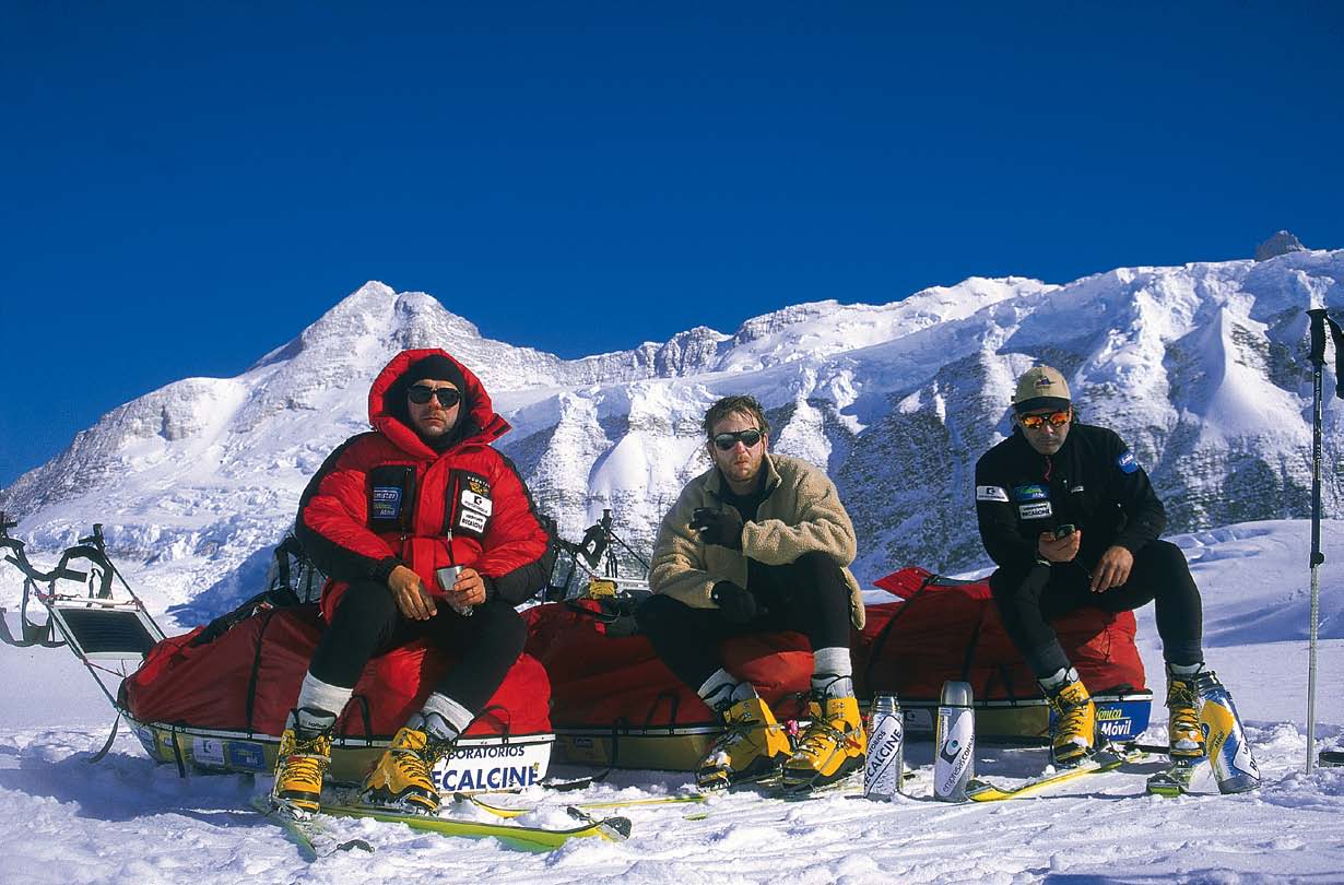 «Planeta Antártica: nuestra expedición a las montañas del confín del mundo», la renovada edición de libro de Rodrigo Jordán