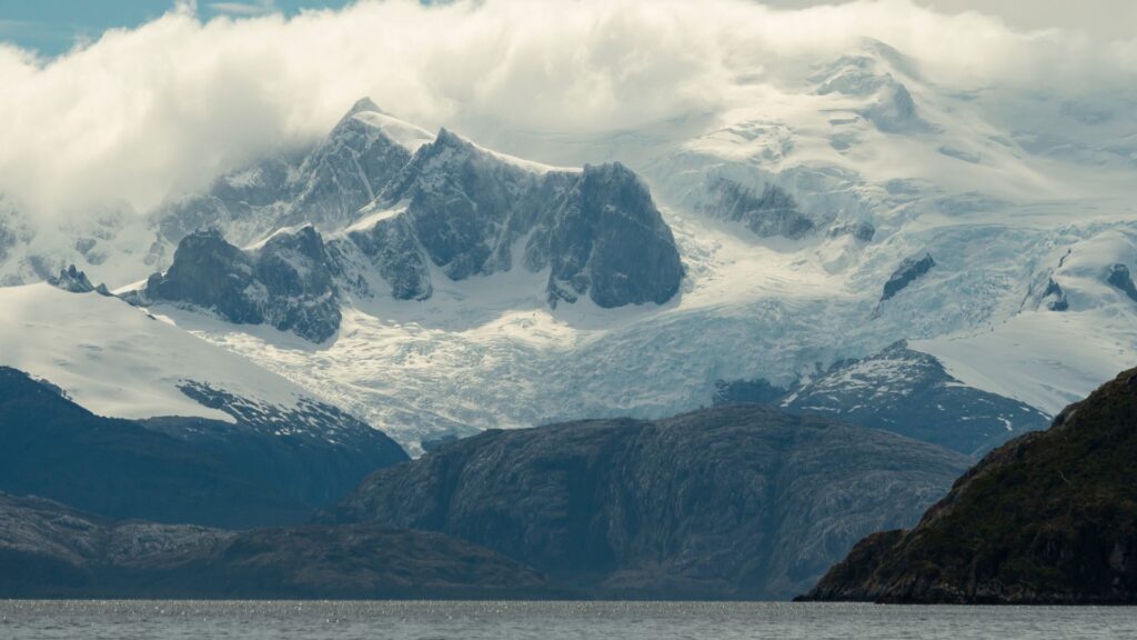 Cordillera Darwin. Créditos: Global_Pics.