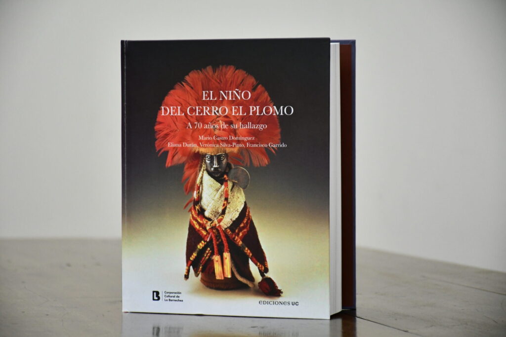 Porta del libro "Niño del cerro El Plomo: A 70 años de su hallazgo". Créditos: MNHN Chile