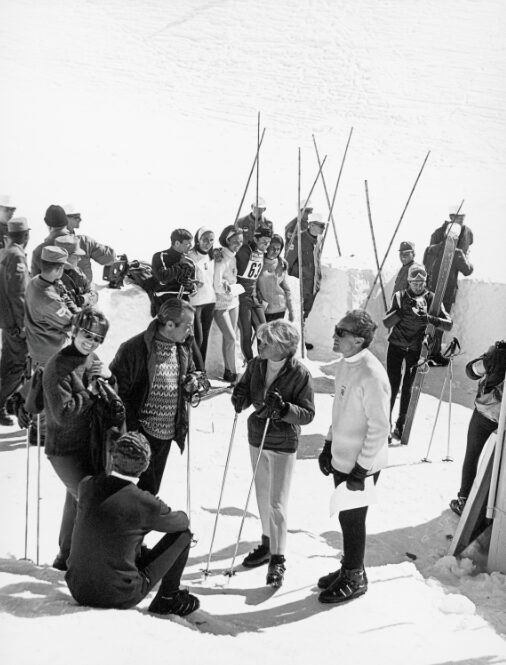 Grupo de esquiadores en mundial. Foto: Ski Portillo.