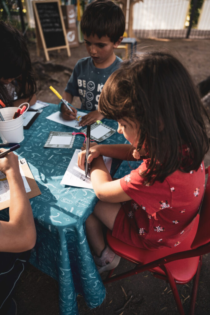 Taller de dibujo para niños en Festival Ladera Sur