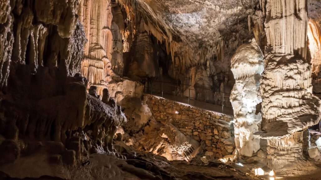 Cueva en Slovenia. Créditos: Luis Camarasa.