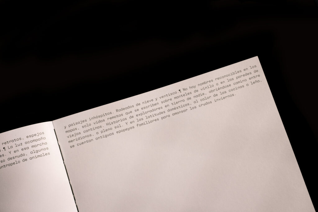 Libro "Atlas de la historia abstracta y subjetiva de Chile". Créditos: Alejandro Olivares