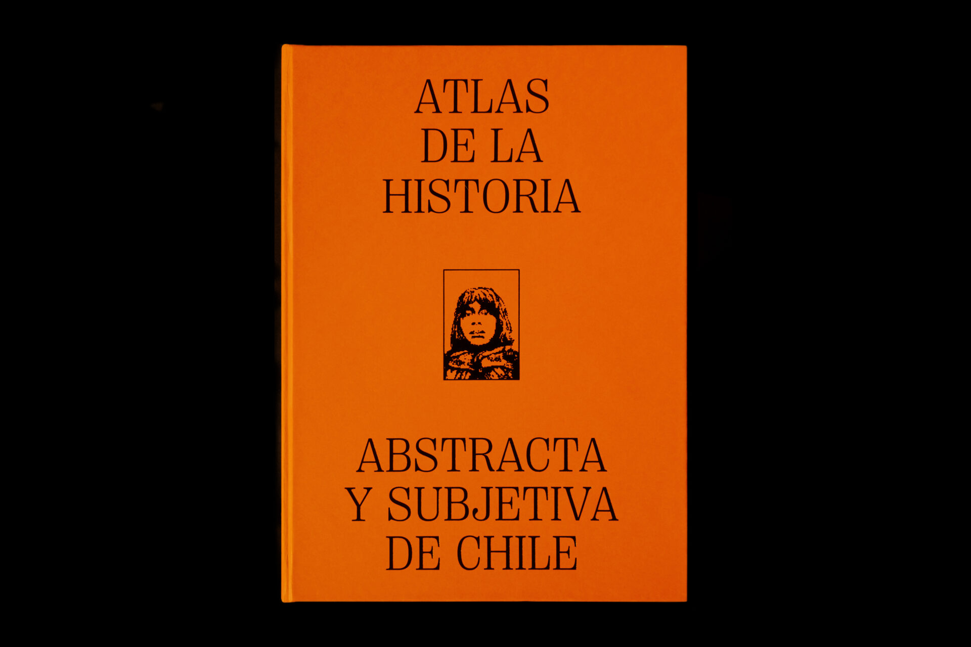 Libro "Atlas de la historia abstracta y subjetiva de Chile". Créditos: Alejandro Olivares