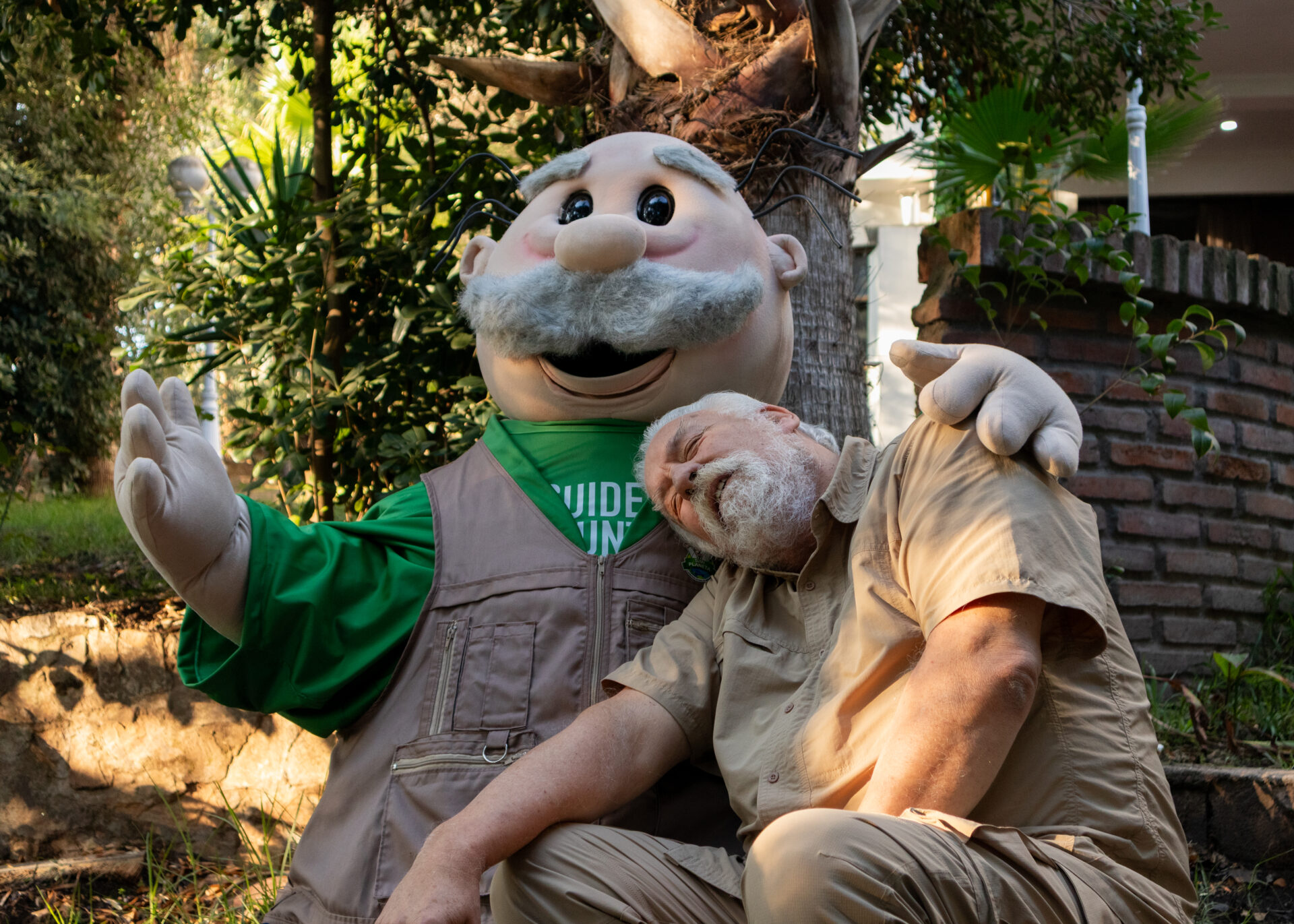 Un guiño a la infancia: Hoy se estrenó “Dato Rossa”, la nueva web serie de SíMiPlaneta junto a Iván Arenas