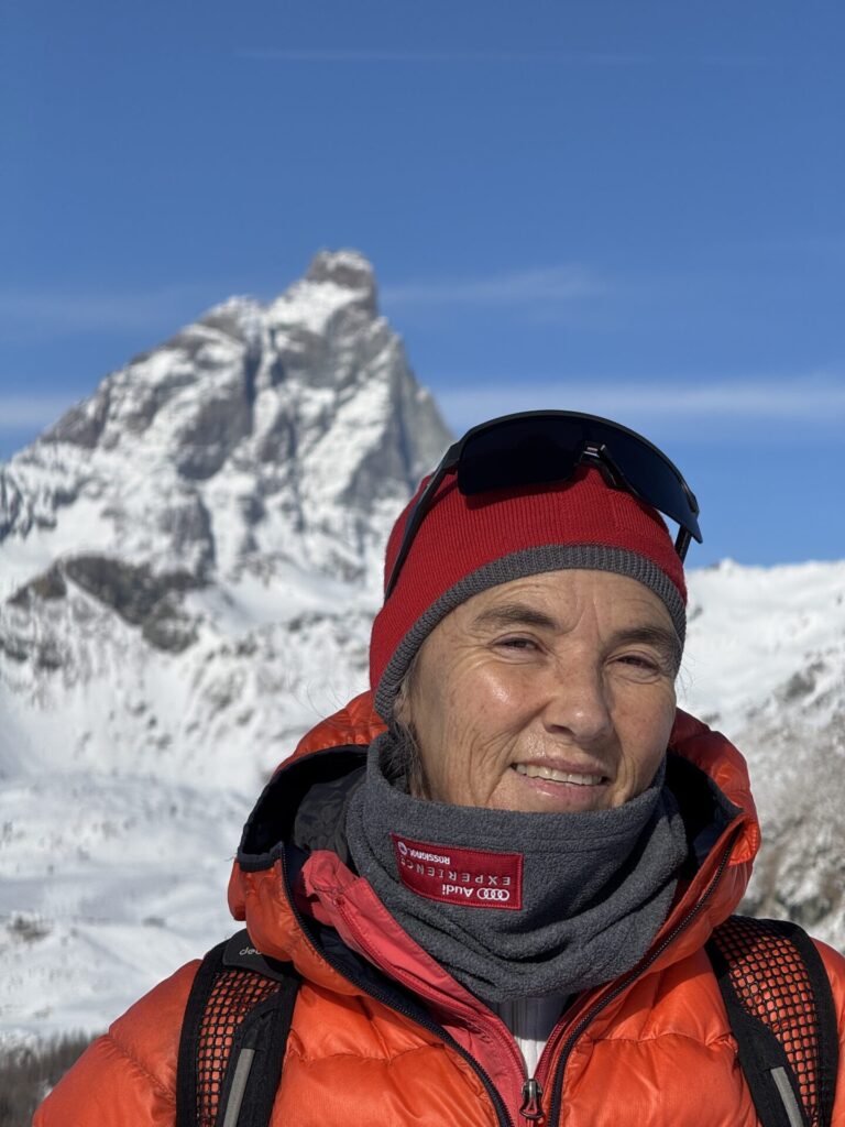 Chilenas en el Everest. Créditos Editorial Chilena de Montaña