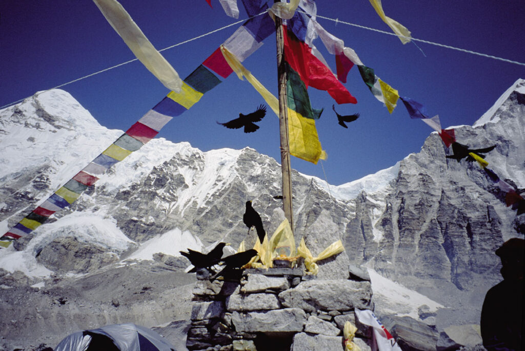 Chilenas en el Everest. Créditos Editorial Chilena de Montaña