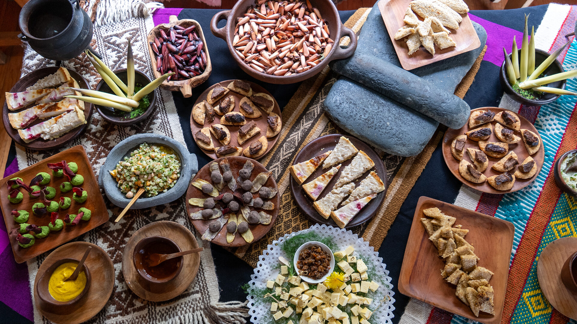 Curarrehue celebra la primera versión de Mogekonmen 2025 y reconoce la gastronomía mapuche como patrimonio vivo del Wallmapu