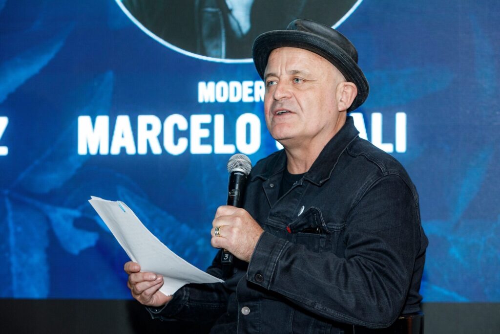 Charla "Educación y Sociedad" en Boragó