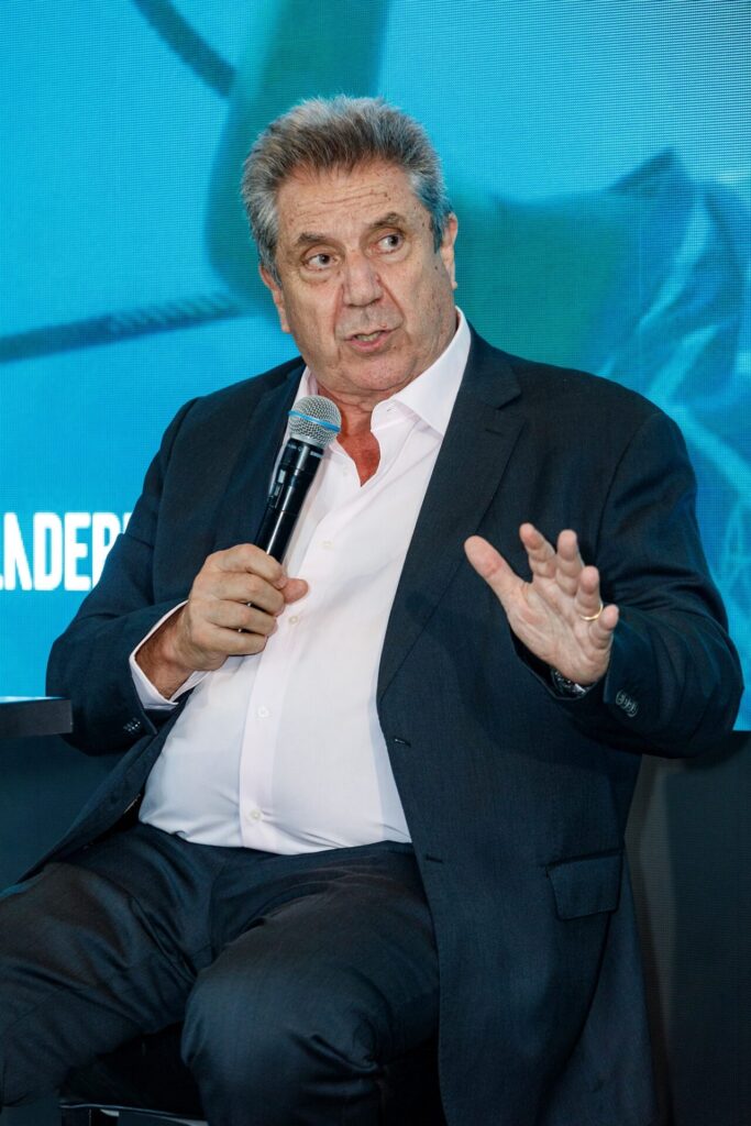 Charla "Educación y Sociedad" en Boragó