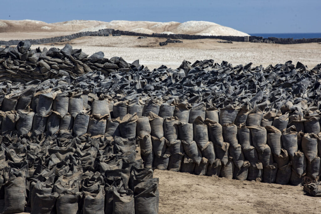Sacos de guano recolectados. 