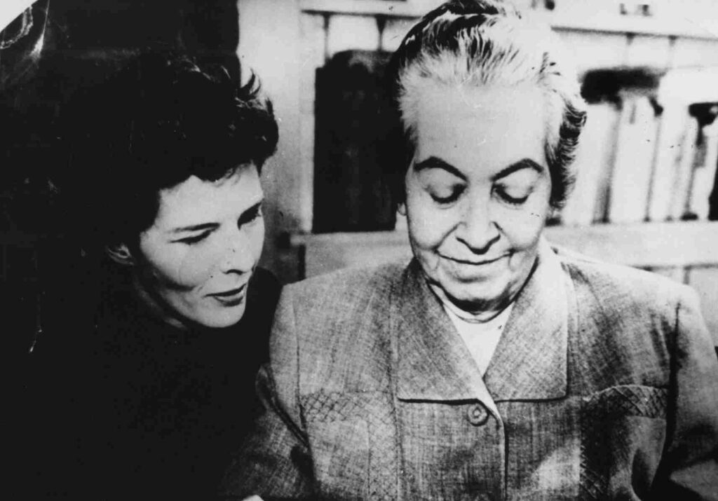 Gabriela Mistral y Doris Dana. Créditos: ©Archivo del Escritor. Colección Gabriela Mistral - Biblioteca Nacional de Chile
