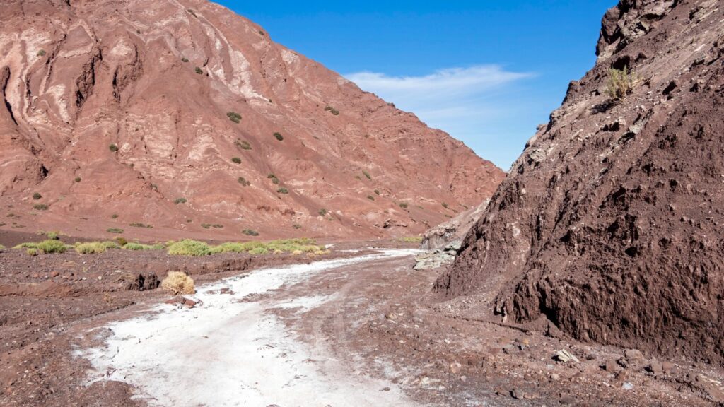 Valle del Arcoíris, en San Pedro de Atacama. Créditos: Jekaterina Sahmanova.