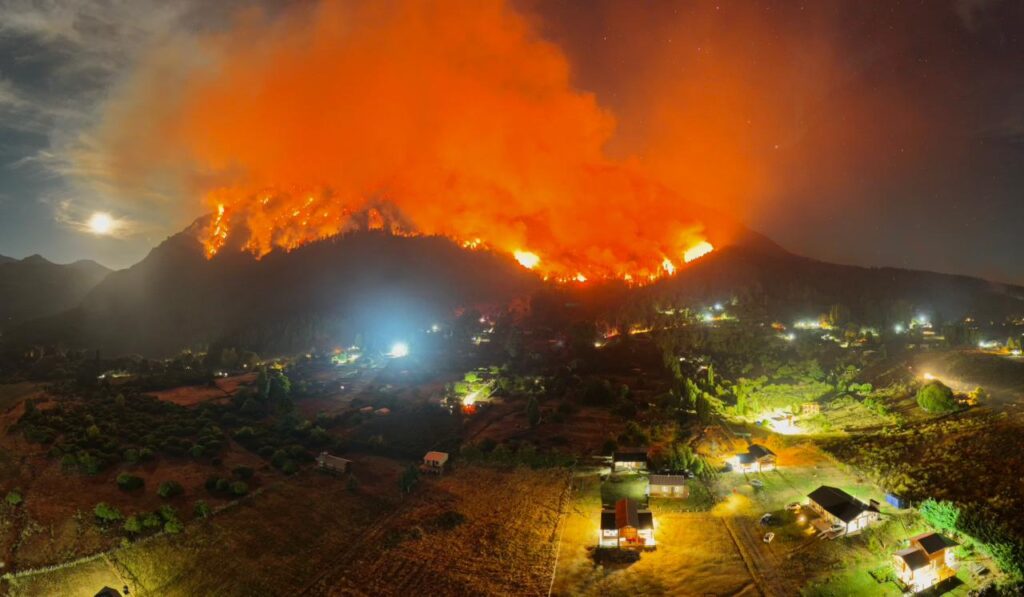 Fotografía incendios en la Patagonia Argentina, Enero de 2026. Foto de Maxi Jonas.