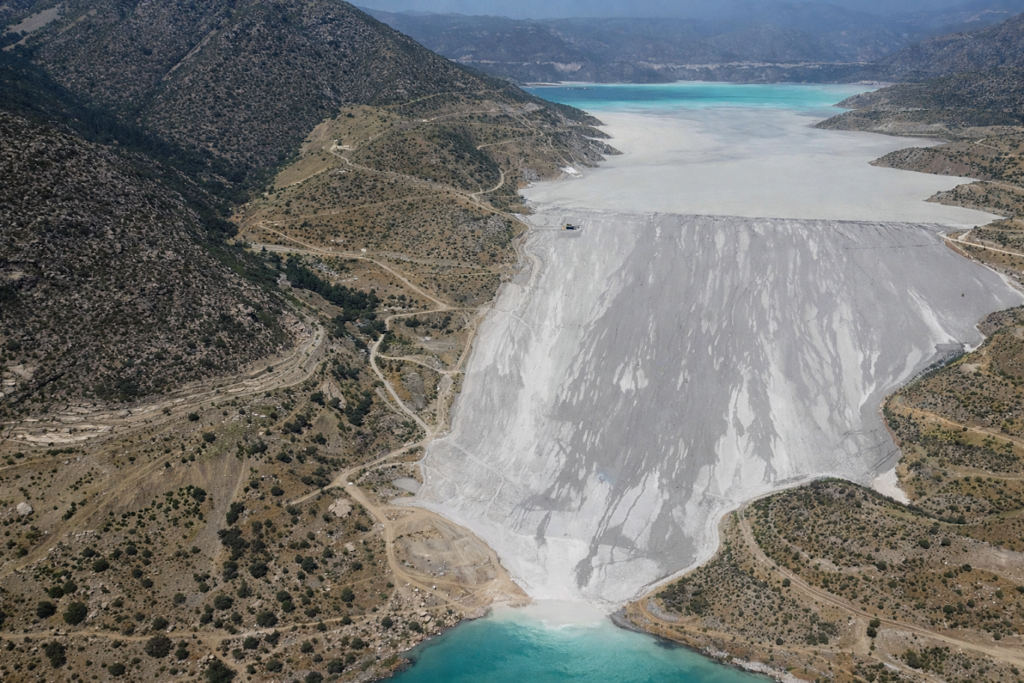 Tranque El Mauro. Créditos: ©Sakrdark