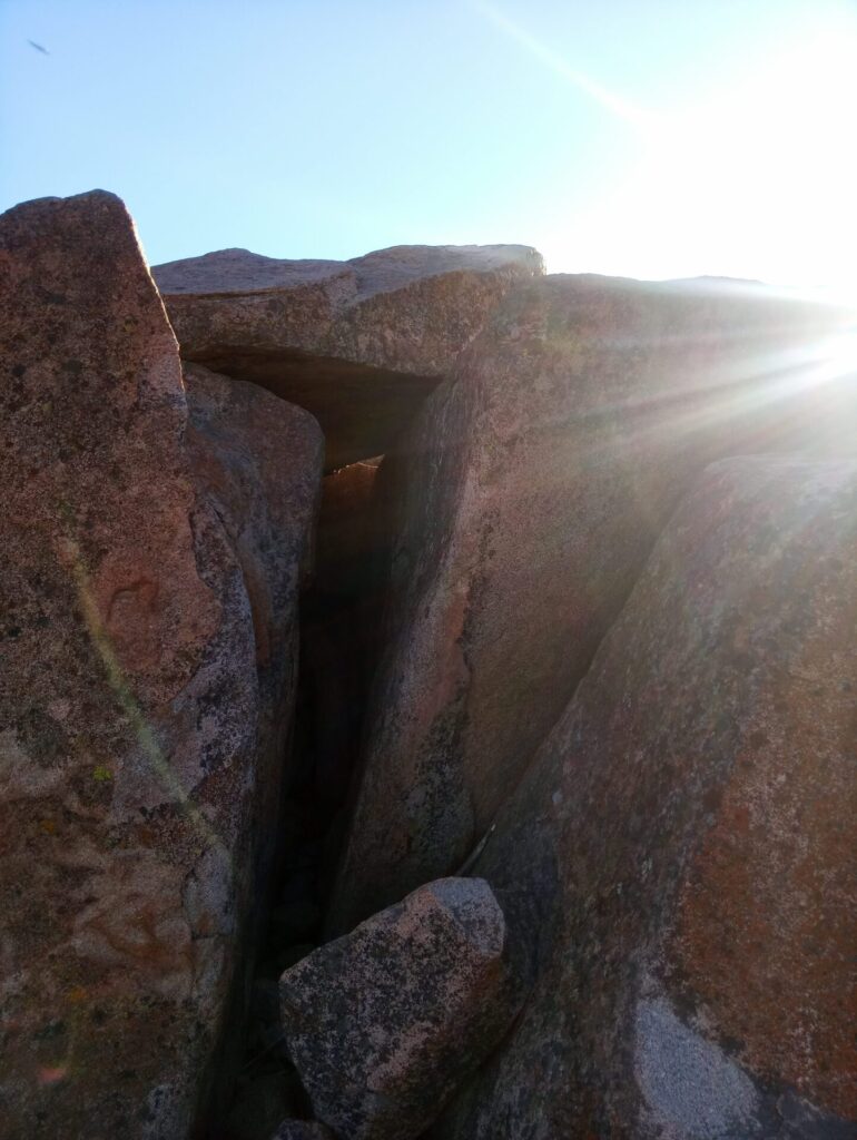 Valle de Chalinga. Créditos: Jorge Sebastián Hernández, fundador de la ONG Petroglifos del Choapa Chile (@petroglifoschoapa_conservacion).