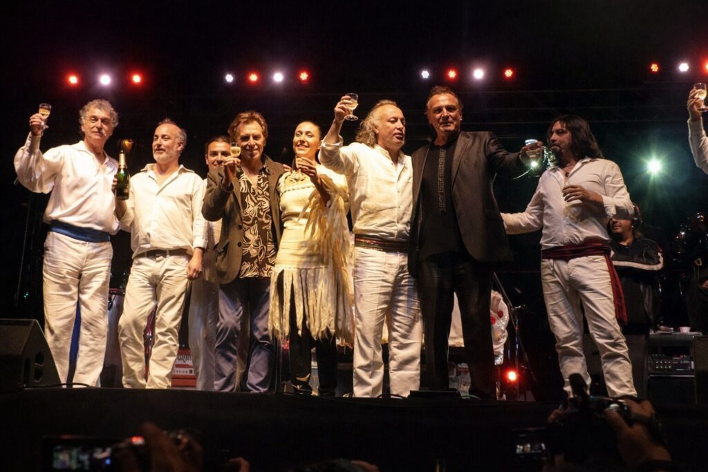 Los Jaivas, junto a René. Créditos: Los Jaivas.