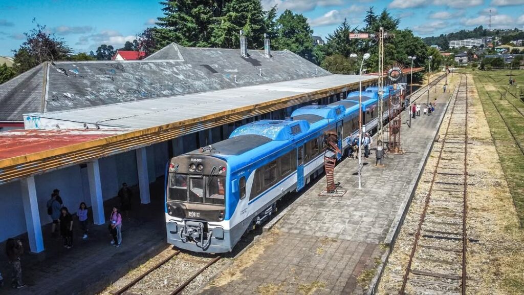 Tren Llanquihue–Puerto Montt . Créditos: ©EFE