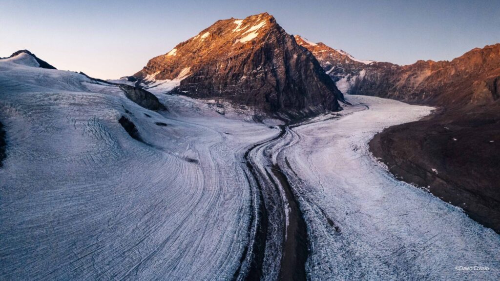 Vista aérea Glaciar Juncal Sur