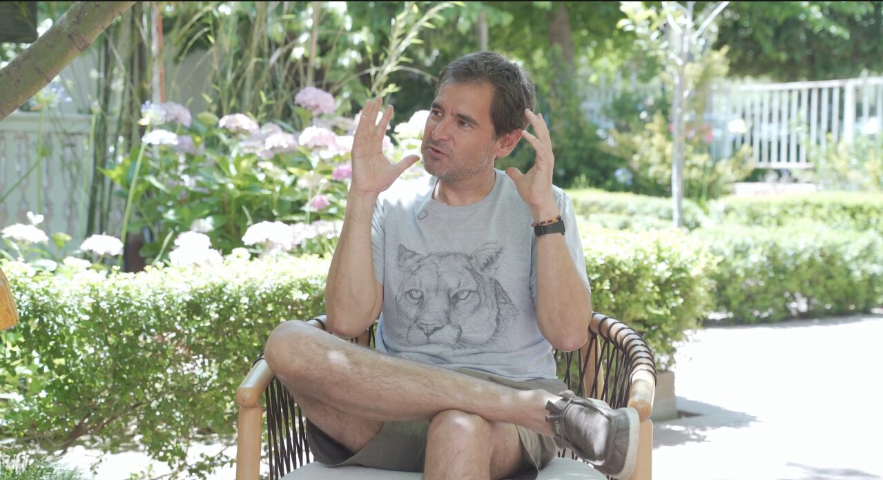 Rodrigo Moraga | Naturalistas 3: “Dentro de lo que me fascina del puma, está su mirada; profunda, que llega al alma»