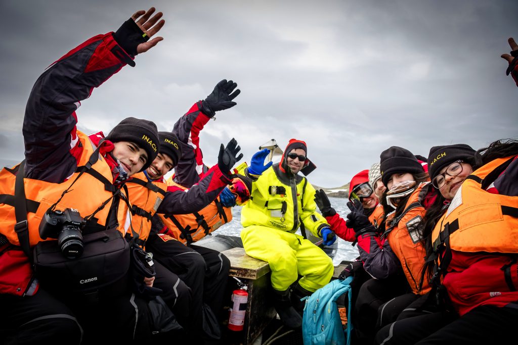 ¡Se buscan jóvenes para conocer la Antártica! Abren postulaciones para una experiencia única que te puede llevar al Continente Blanco