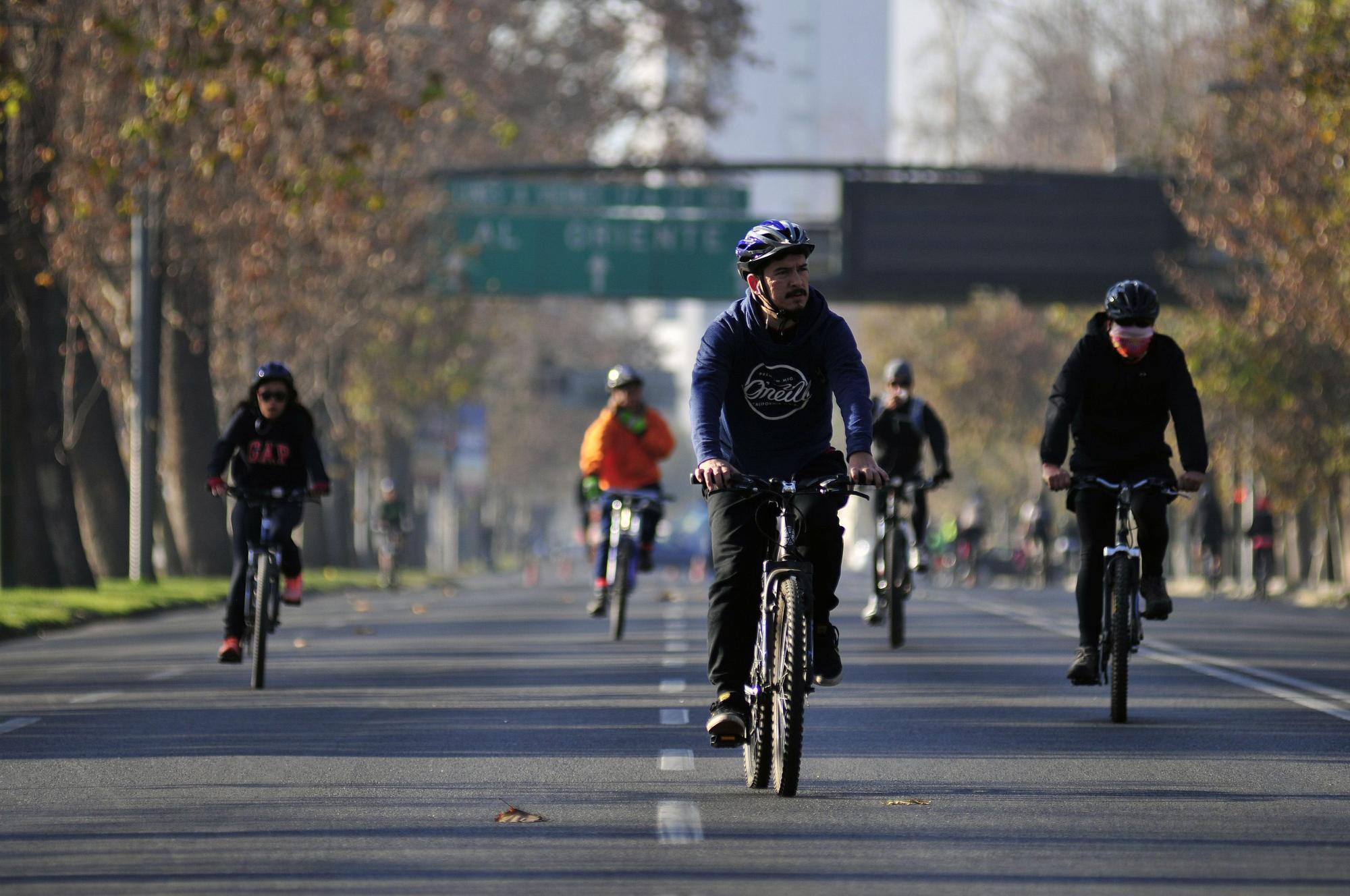 Ciclovías para Santiago: El recorte a la Alameda y la frágil promesa de una red metropolitana