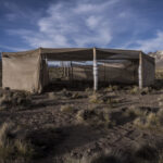 Corral construido para el Chaku ancestral de arreo y esquila de vicuñas, una práctica comunitaria tradicional que reúne a pobladores altoandinos para capturar, esquilar y liberar a estos camélidos silvestres sin causarles daño. Créditos: Tamara Merino/ UNESCO.