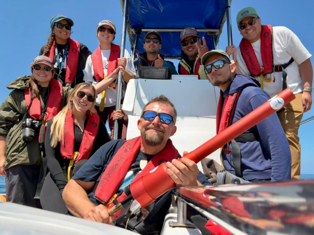 Equipo de marcaje. Créditos: Rodrigo Hucke Gaete.