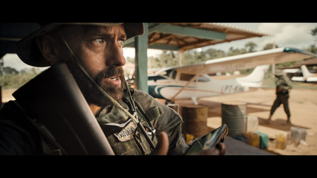 Extracción ilegal de oro, misión liderada por Hugo Loss. Imagen © Malaika Pictures.