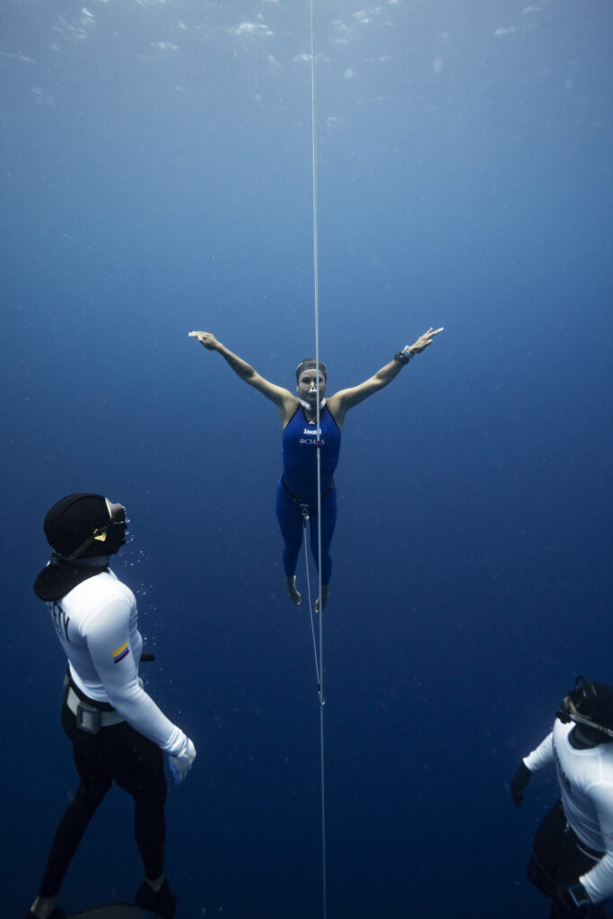 créditos @lukecoley @faculemos______ @colombiancup_freedive