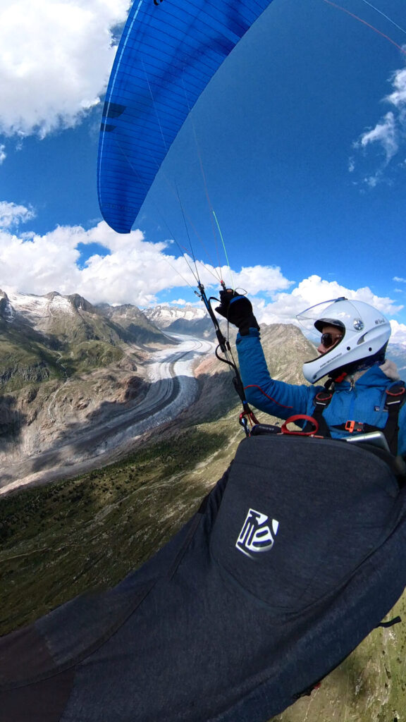 Lene Spaarwater en vuelo.