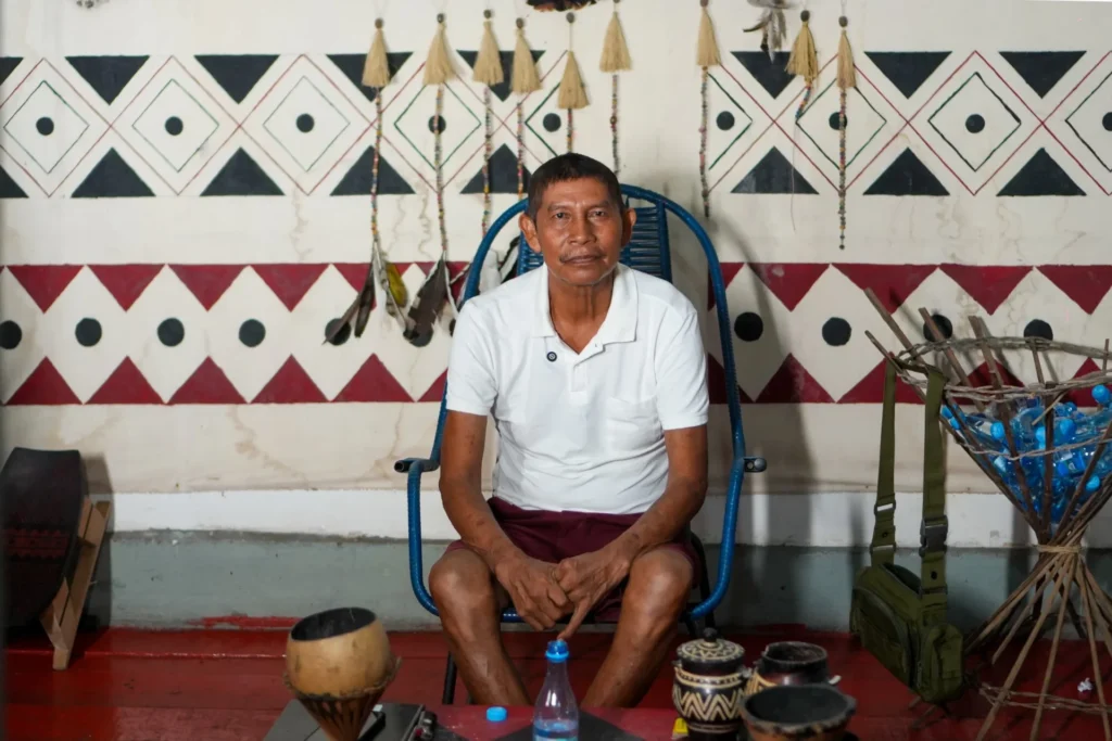 Anacleto Barreto, practicante de bahsese, es el fundador del BCMI y miembro de la comunidad tukano Créditos: Gabriel Gawa