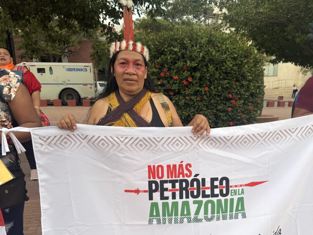 Cahuo Boya es la presidenta de la Asociación de Mujeres de la Nacionalidad Waorani de Ecuador. A través de esta iniciativa impulsa el empoderamiento económico de las mujeres de esta nacionalidad indígena de la Amazonía ecuatoriana. Créditos: Isabel Alarcón