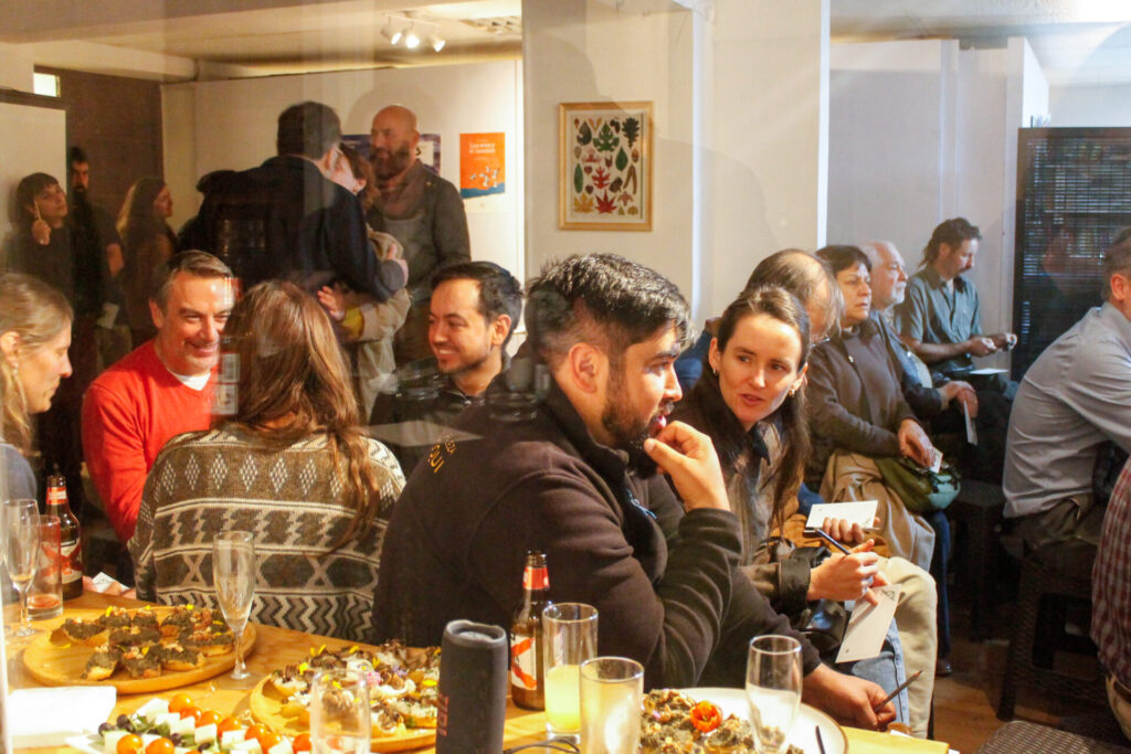 Lanzamiento del libro "Desde la Tierra". Créditos: Fundación Tierra Austral