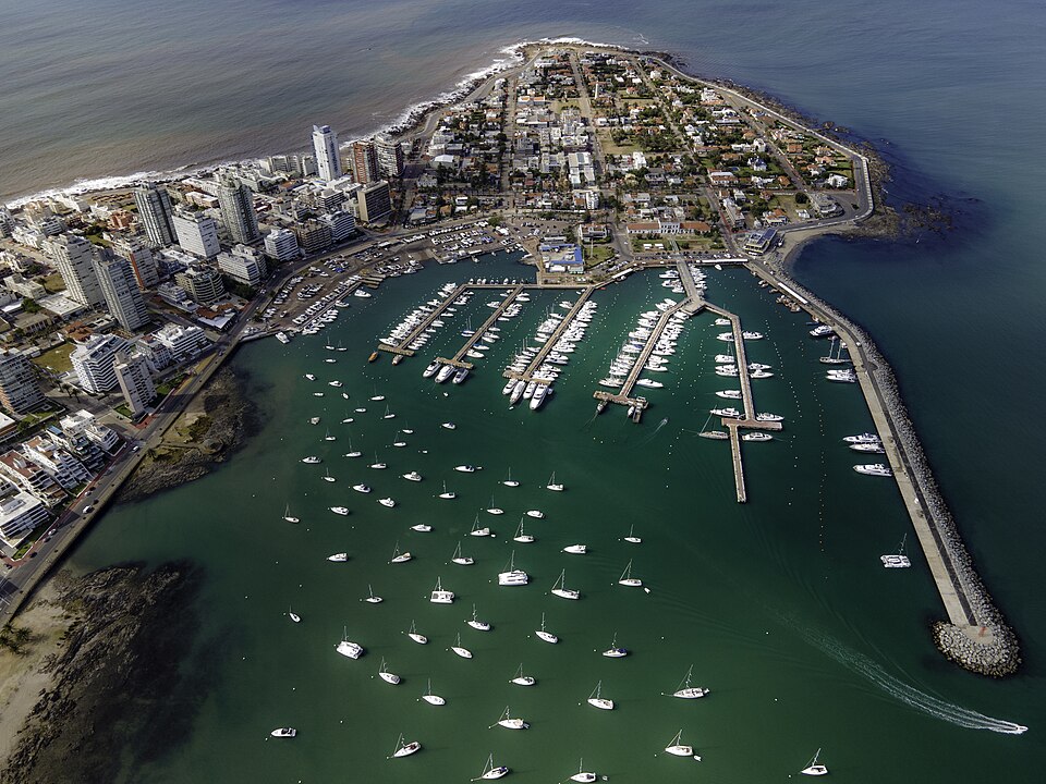 Punta del Este. Créditos: Jimmy Baikovicius (Wikimedia)