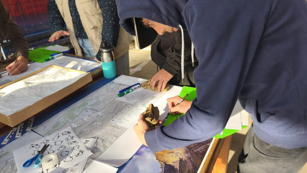 Taller de Paleontología, Colegio Antuquelén. Créditos: Equipo de Paleo a un Click
