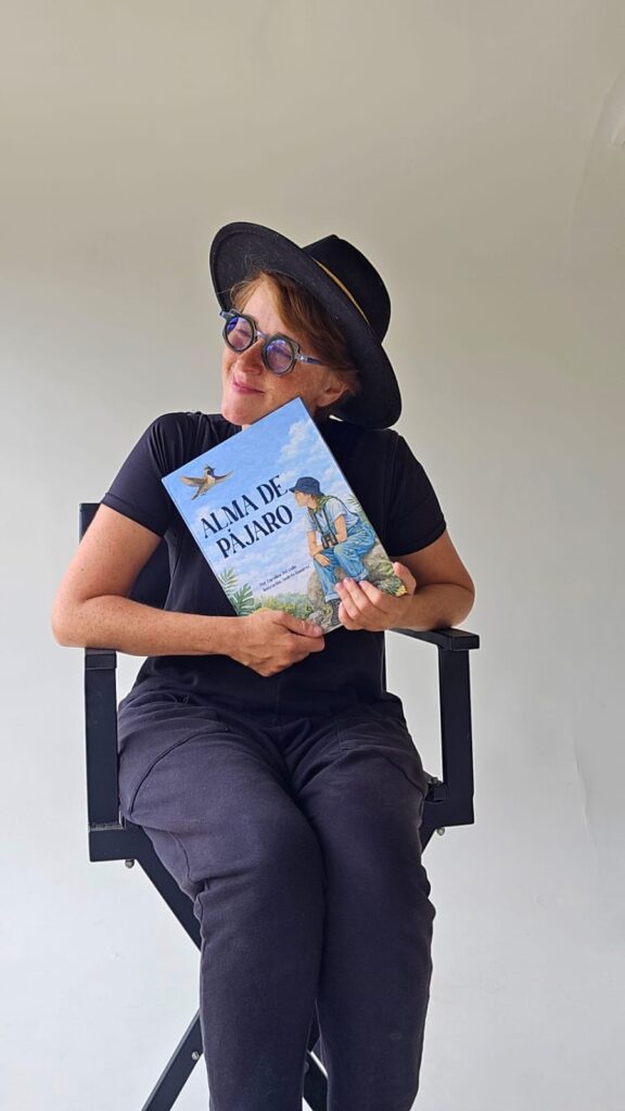 Libro “Alma de pájaro” de Carolina del Valle.