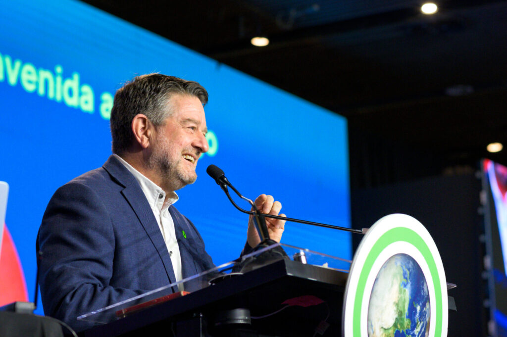 Claudio Orrego en actividad del entrenamiento para líderes climáticos de su iniciativa Climate Reality Project. Créditos (CC-BY): Climate Reality Project.