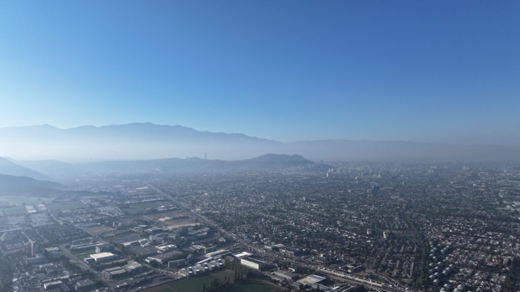 Santiago de Chile desde zona norte, Quilicura. Créditos: Fotógrafo Luis Bustamante