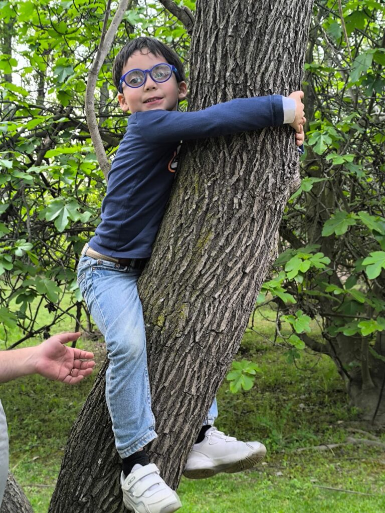 Luciano, el pequeño hijo con TEA de María Jesús Aguirre. Créditos (CC-BY): María Jesús Aguirre.