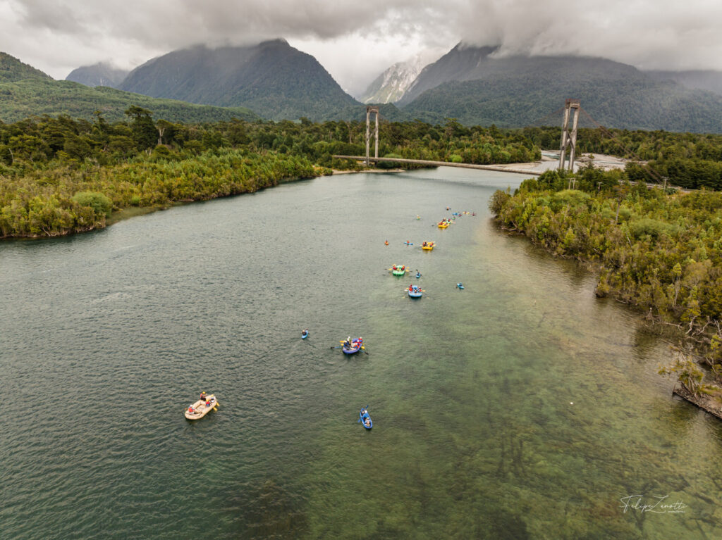 Descenso de los colonos en río Yelcho, Enero 2024.
Créditos: ZFilms