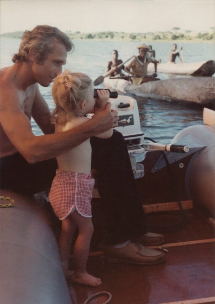 Alexandra Cousteau junto a su padre, Philippe Cousteau. Créditos: Alexandra Cousteau.