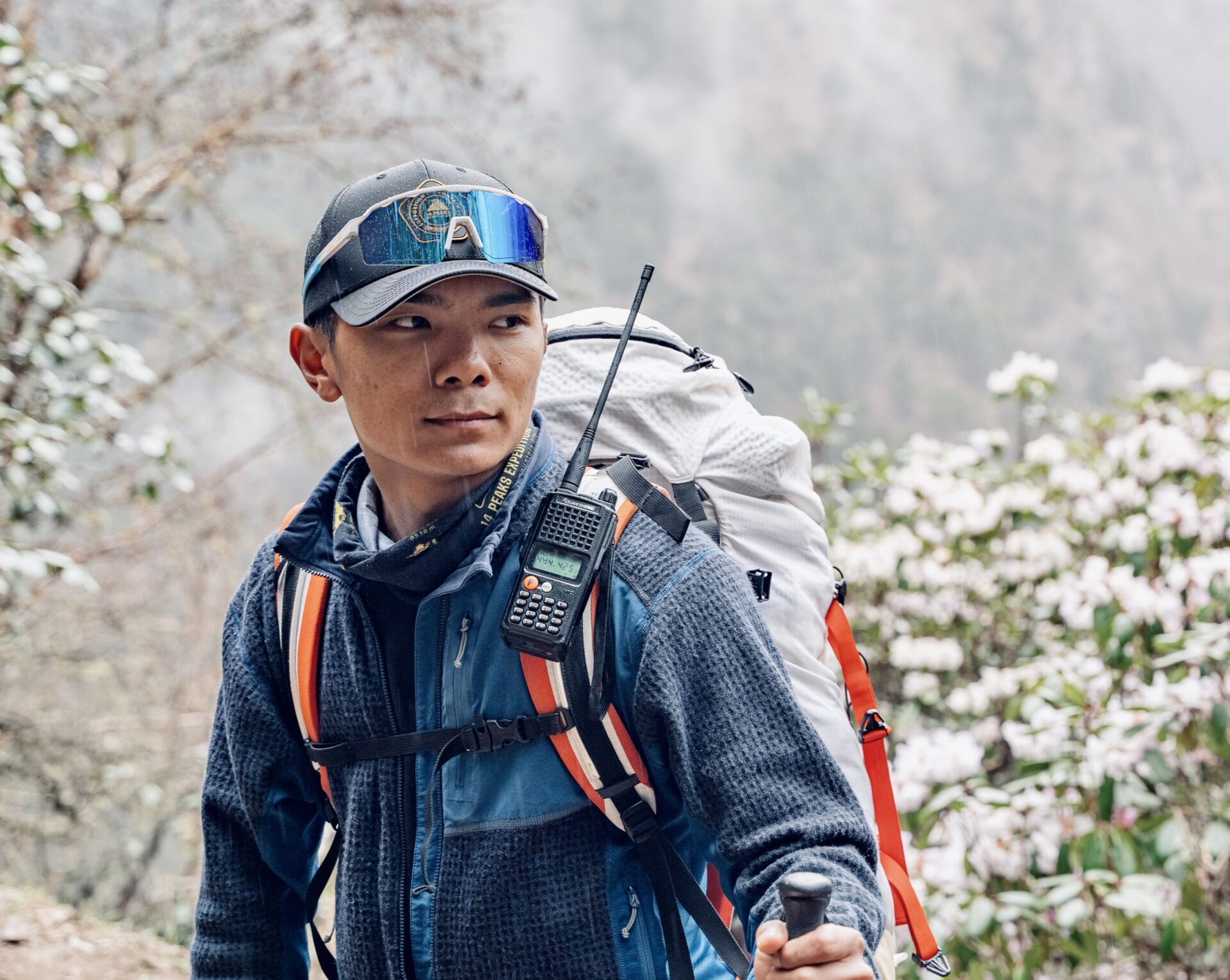 Nima Rinji Sherpa, el más joven en completar los 14 ochomiles, en su visita a Chile: “Uno de los mensajes a mi comunidad es que tenemos que esforzarnos para no ser solo guías, sino también atletas”