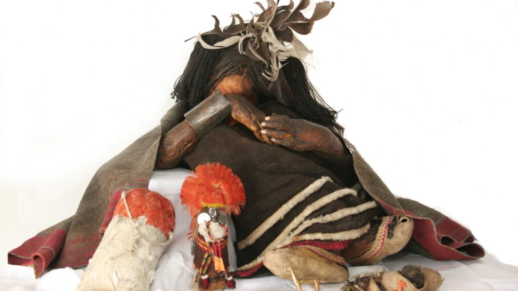 Niño del cerro El Plomo. Créditos: Museo Nacional de Historia Natural.