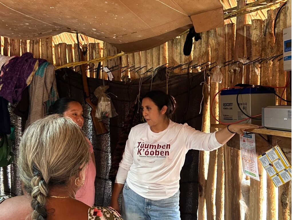 En su mayoría son mujeres jóvenes las que guían y acompañan a otras de Felipe Carrillo Puerto. Foto: Fátima V.