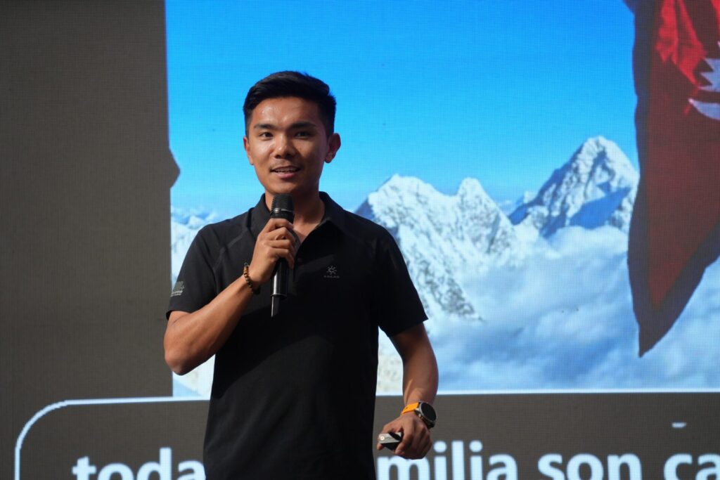 Nima Rinji Sherpa en la VII Semana de la Montaña en Chile. Créditos: Gobierno Regional