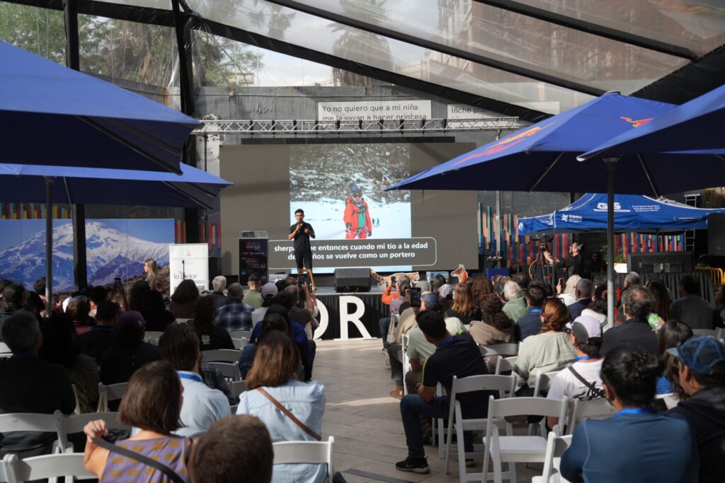 Nima Rinji Sherpa en la VII Semana de la Montaña en Chile. Créditos: Gobierno Regional